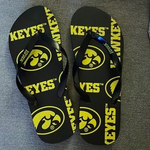 Men’s Iowa Hawkeye Flip Flops